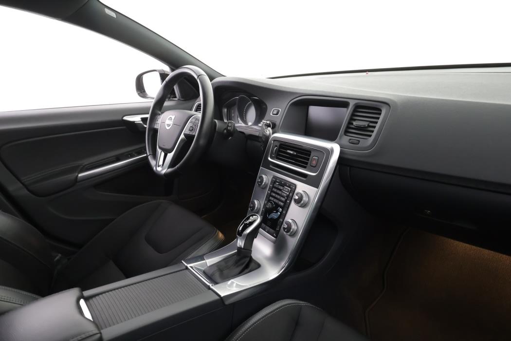 VOLVO V60 Cross Country 2017