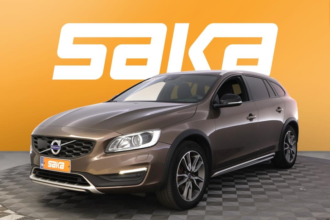 VOLVO V60 Cross Country 2017
