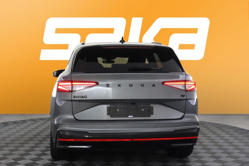 SKODA Enyaq 2023