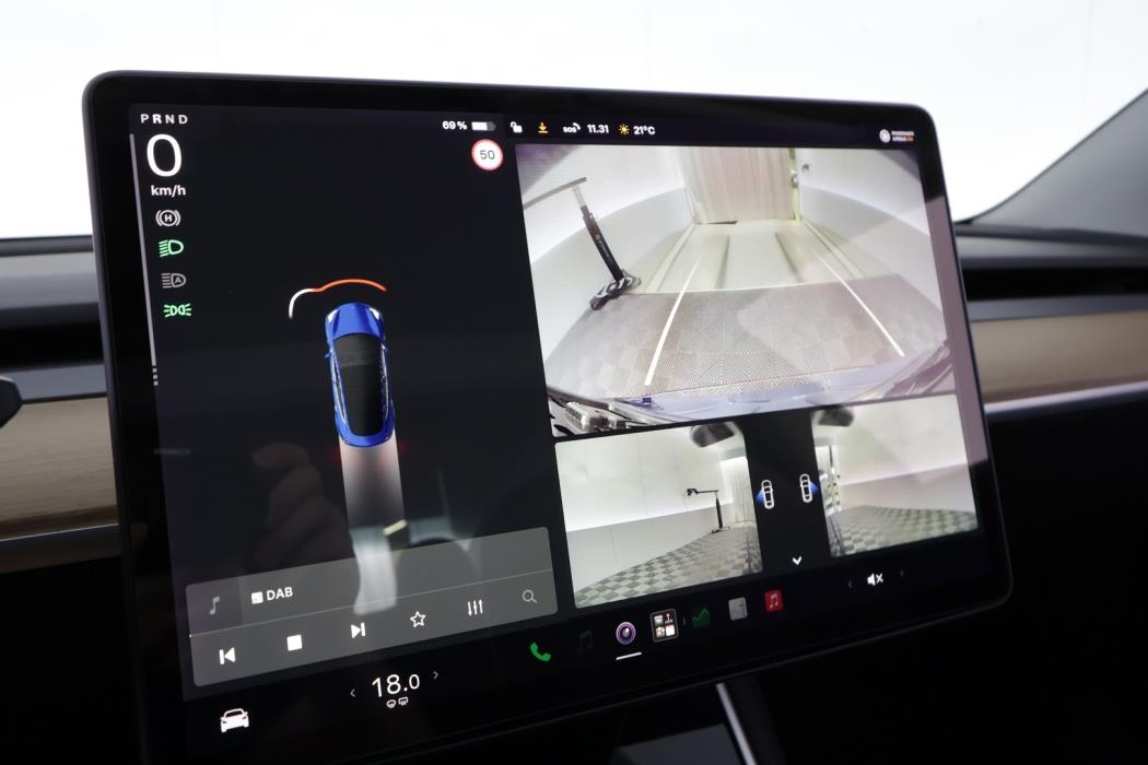 TESLA Model 3 2019