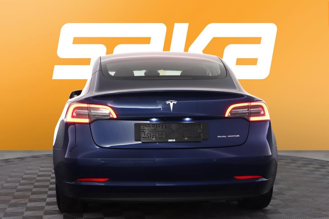 TESLA Model 3 2019