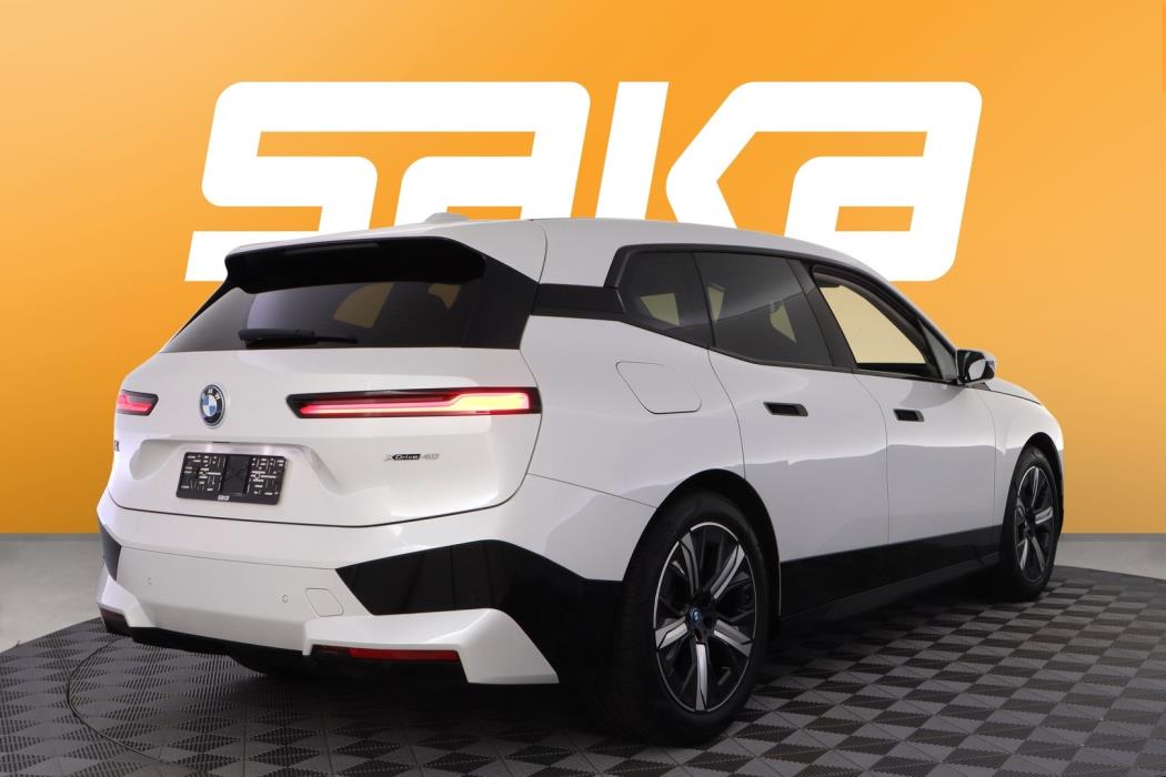 BMW iX 2022