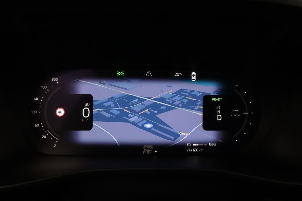 VOLVO XC40 2023