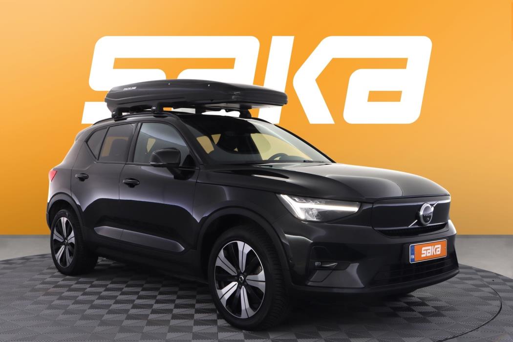 VOLVO XC40 2023