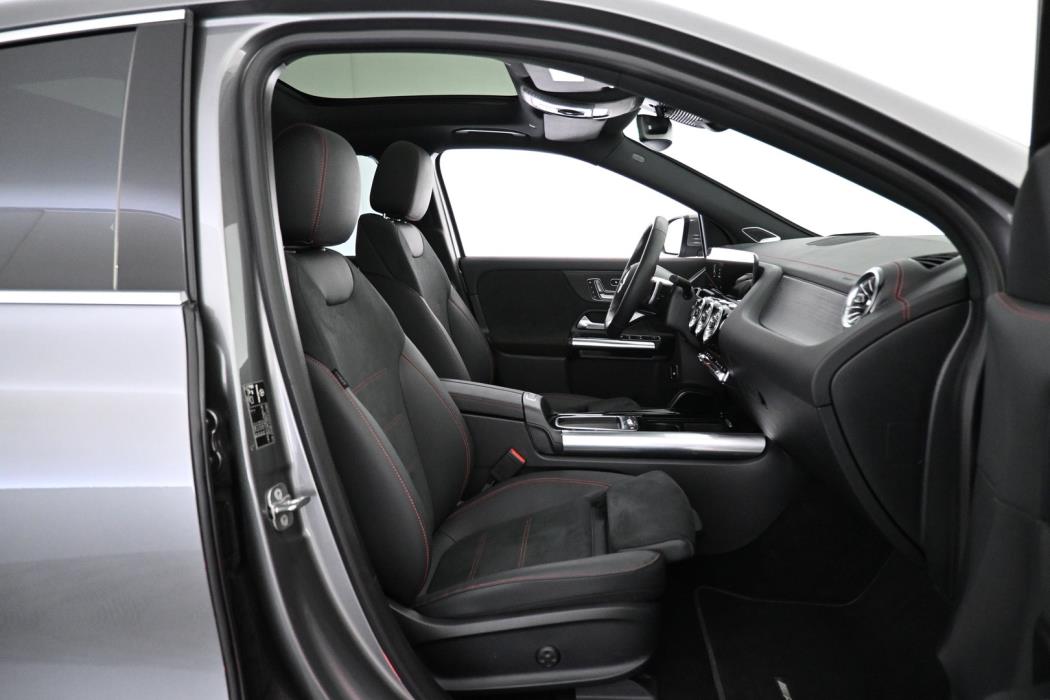 MERCEDES-BENZ EQA 2026