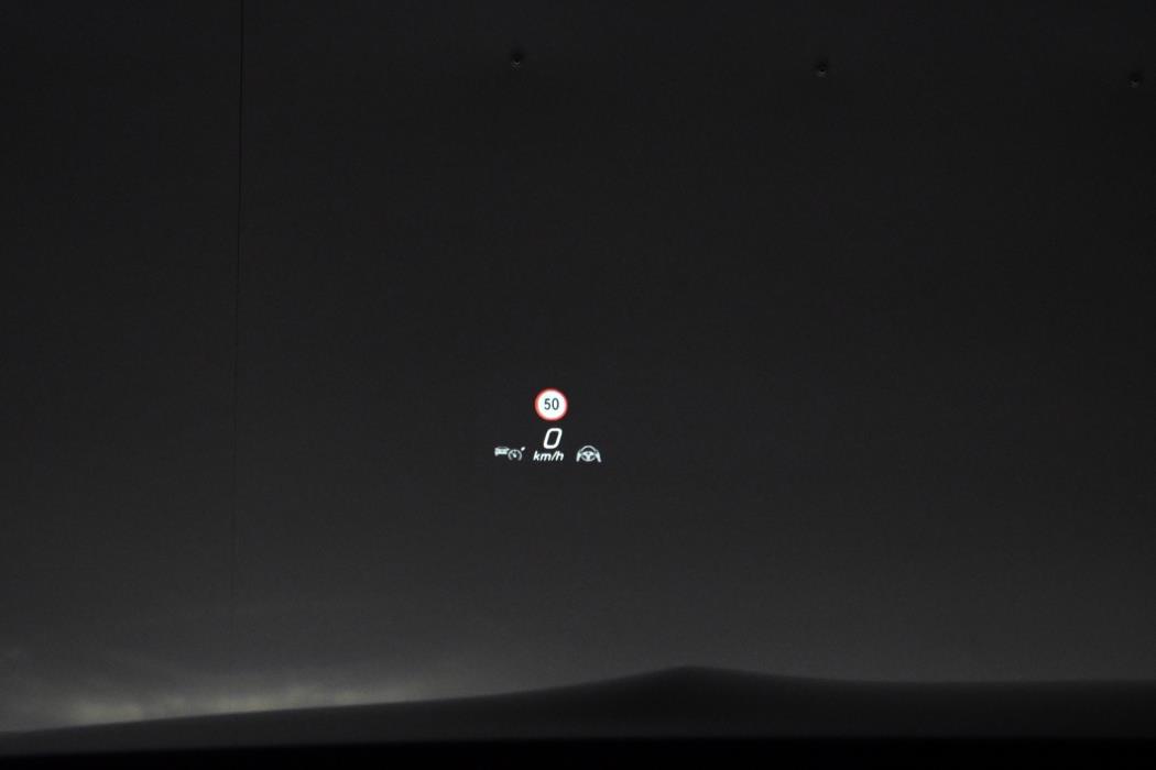 MERCEDES-BENZ EQA 2026