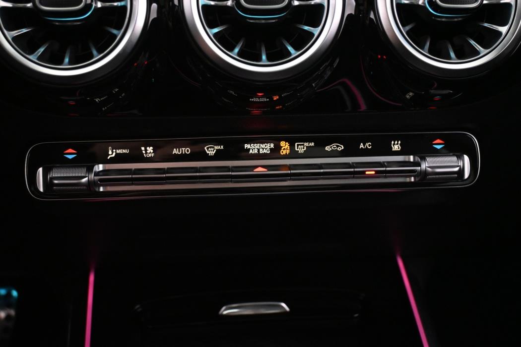 MERCEDES-BENZ EQA 2026