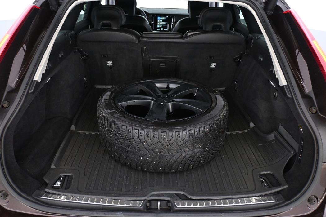 VOLVO V90 2019
