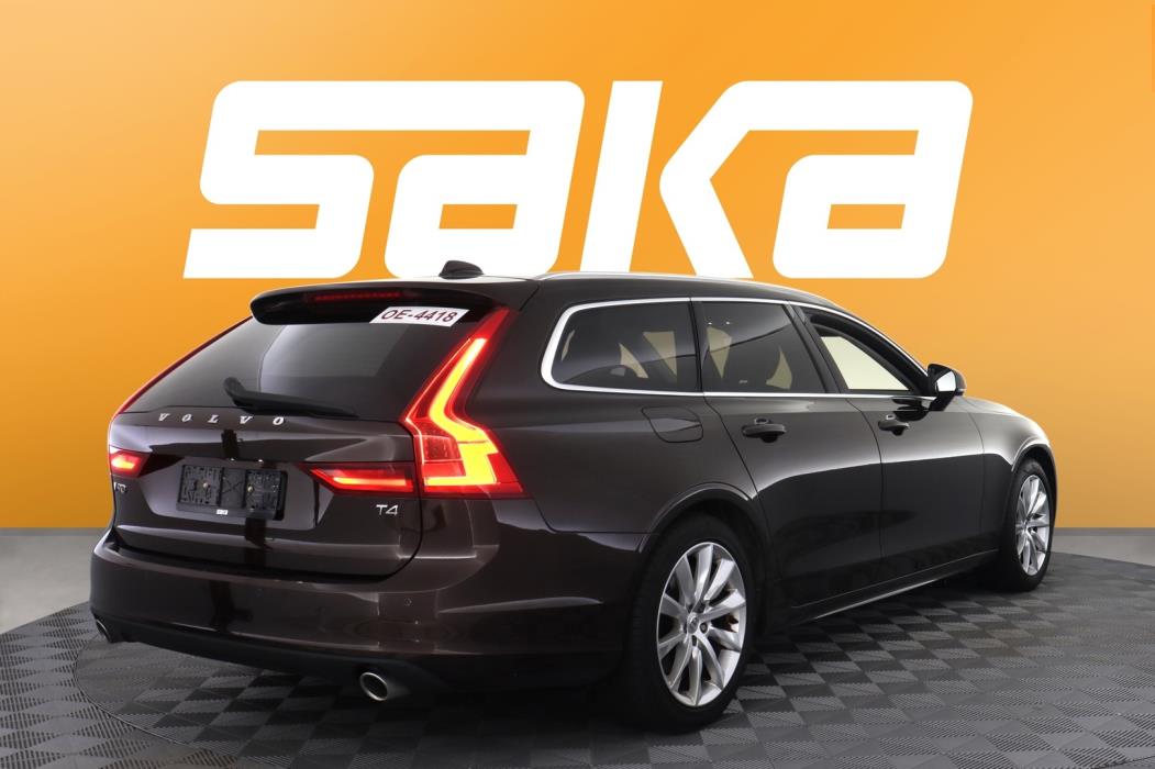 VOLVO V90 2019