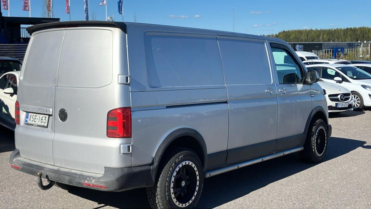 VOLKSWAGEN Transporter 2017