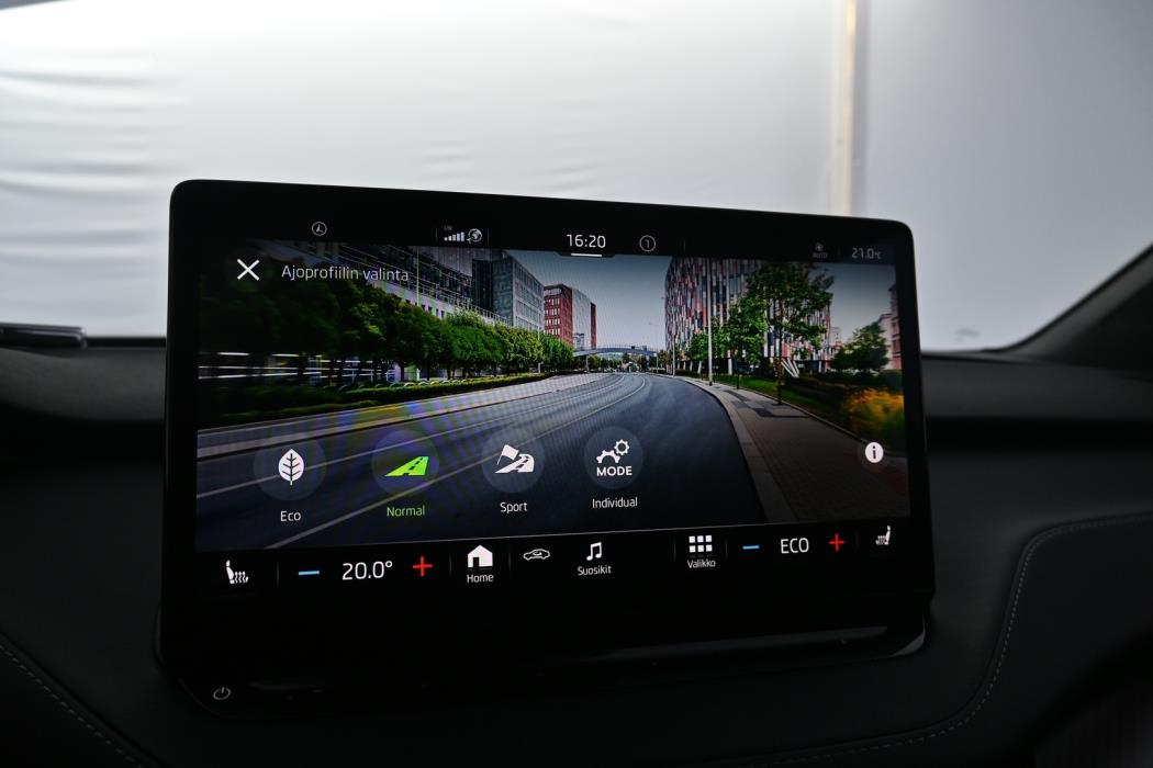 SKODA Enyaq 2022