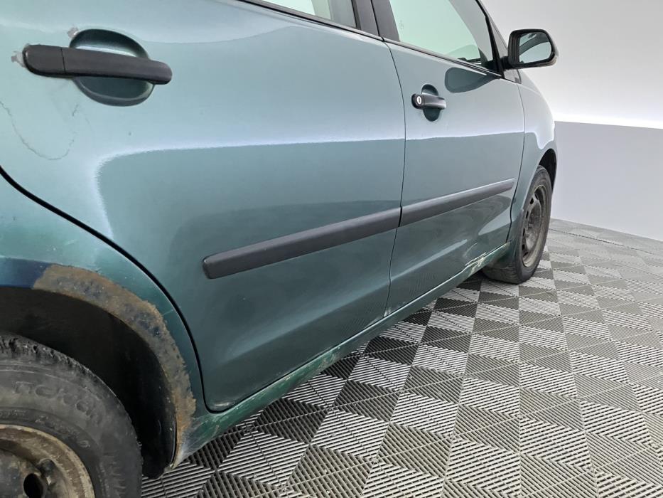 VOLKSWAGEN Polo 2006