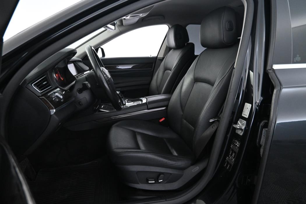 BMW 730 2009