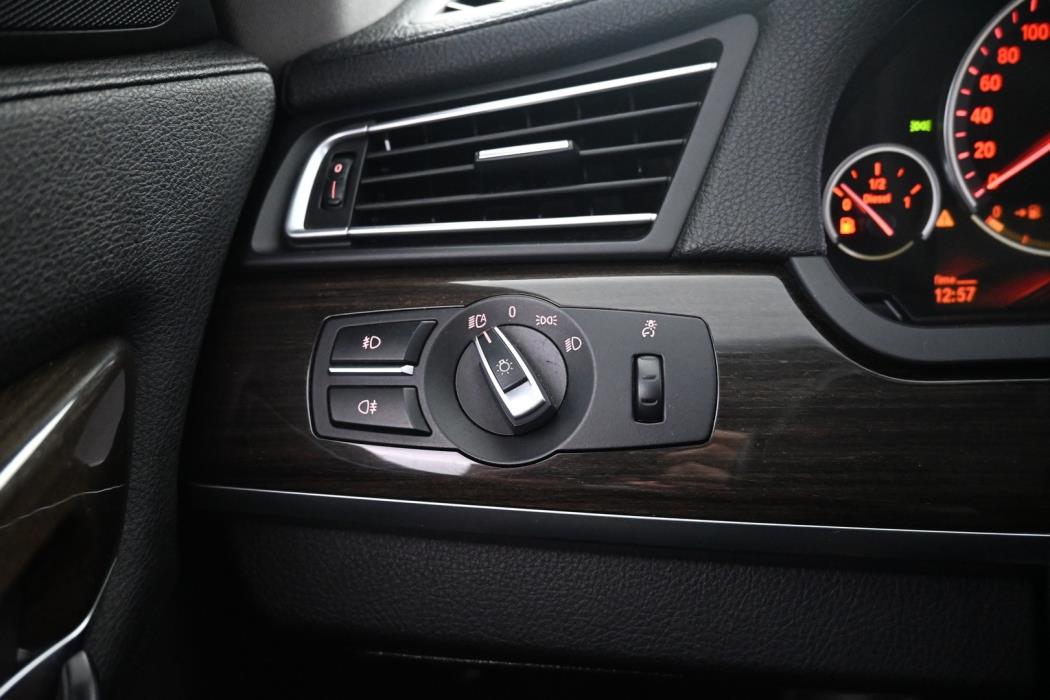 BMW 730 2009