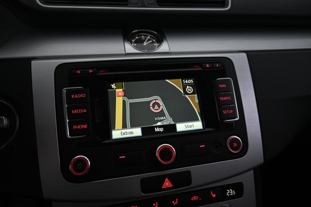 VOLKSWAGEN Passat 2013