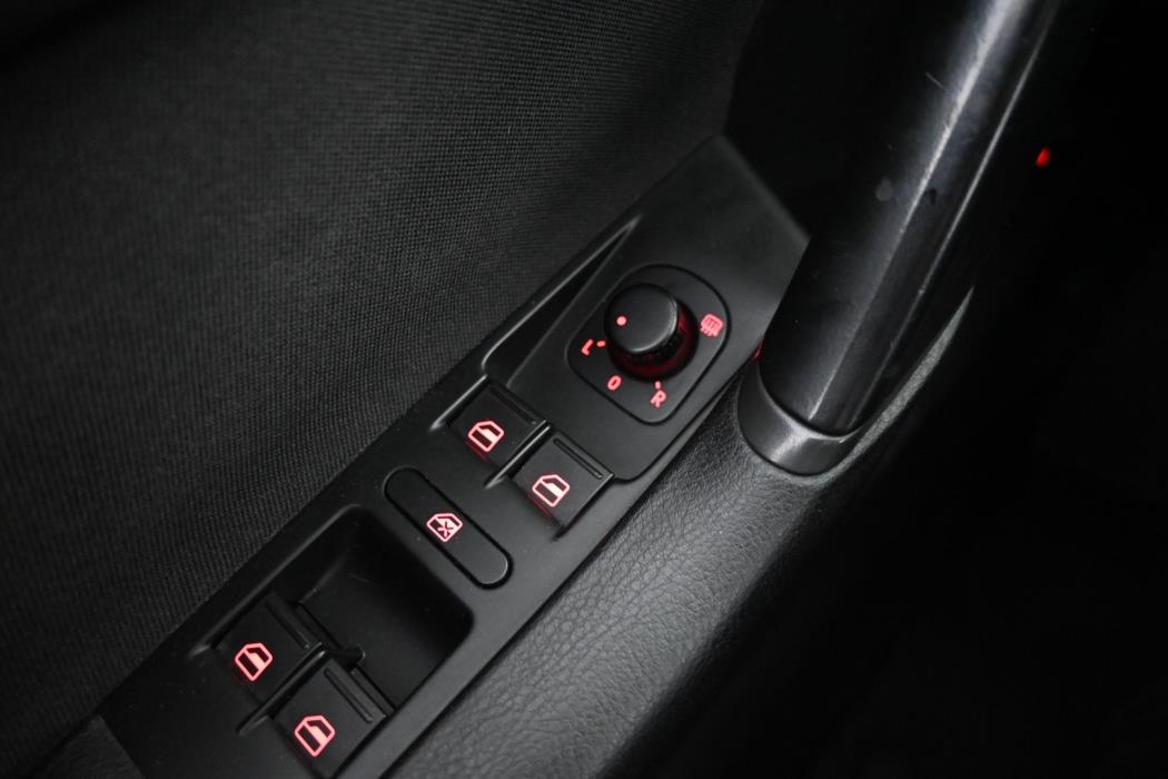 VOLKSWAGEN Passat 2013