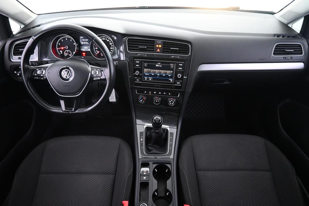 VOLKSWAGEN Golf 2018