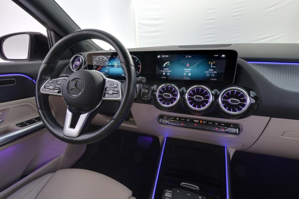 MERCEDES-BENZ GLA 2021