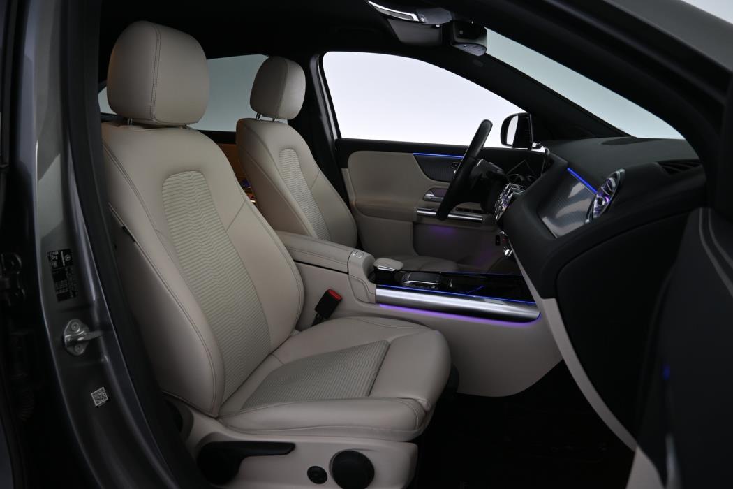 MERCEDES-BENZ GLA 2021