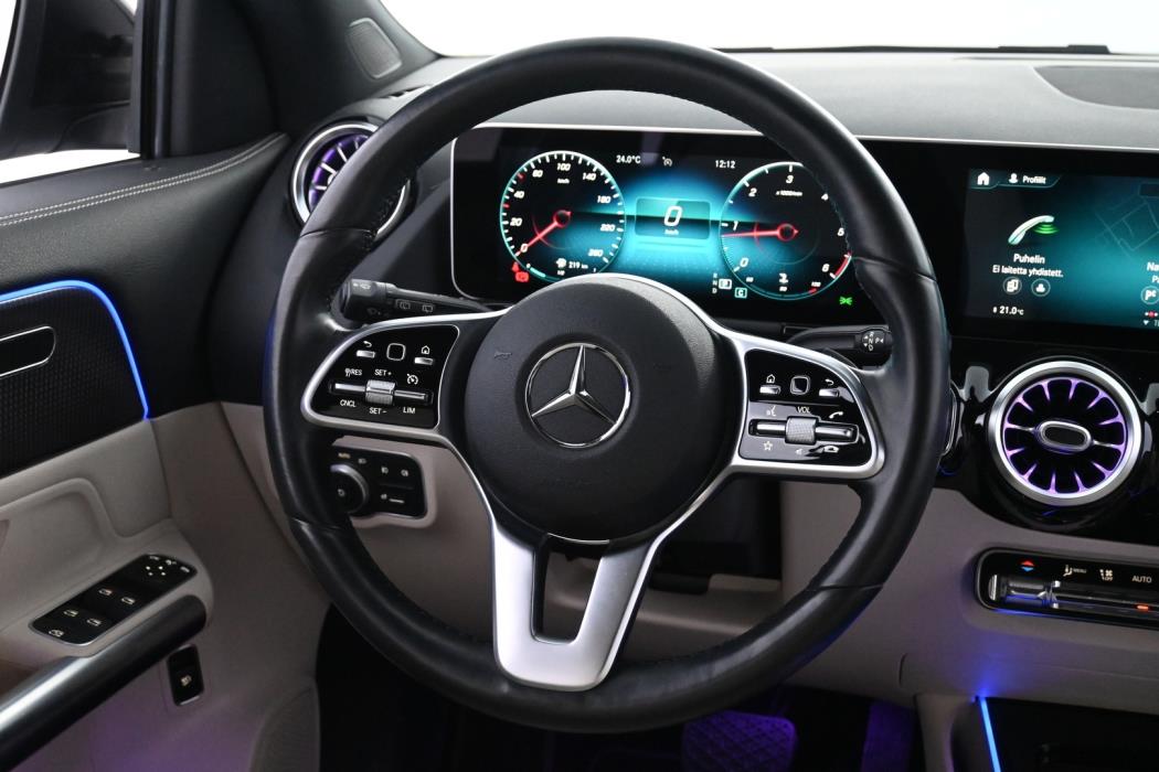 MERCEDES-BENZ GLA 2021