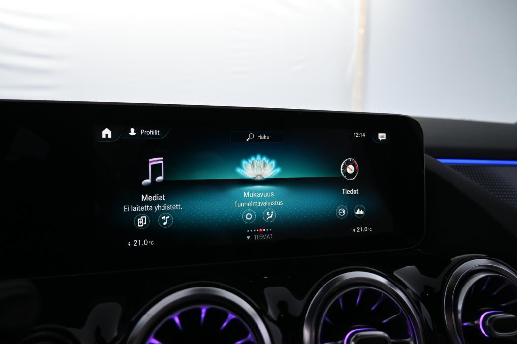 MERCEDES-BENZ GLA 2021