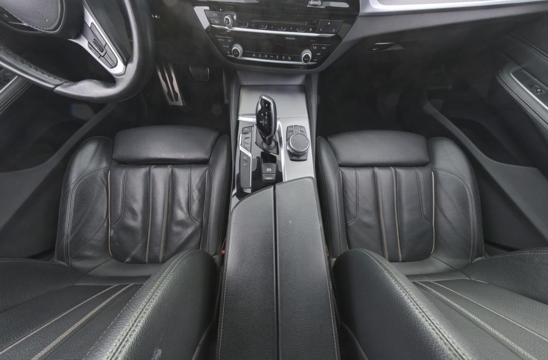 BMW 620 GRAN TURISMO 2019
