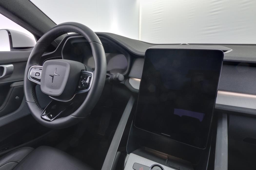 POLESTAR 2 2025
