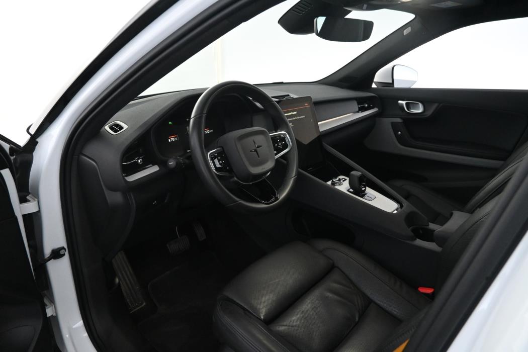 POLESTAR 2 2025