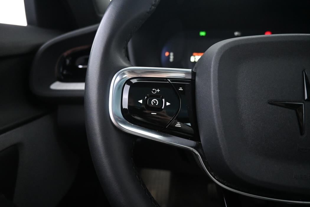 POLESTAR 2 2025
