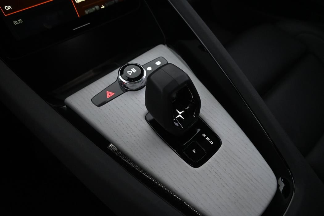POLESTAR 2 2025