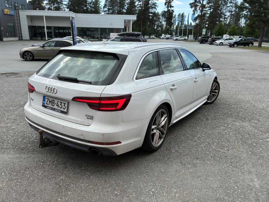 AUDI A4 2018