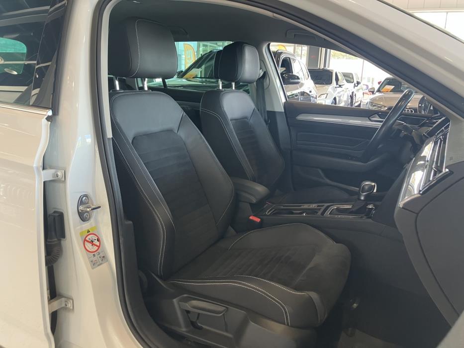 VOLKSWAGEN Passat 2021