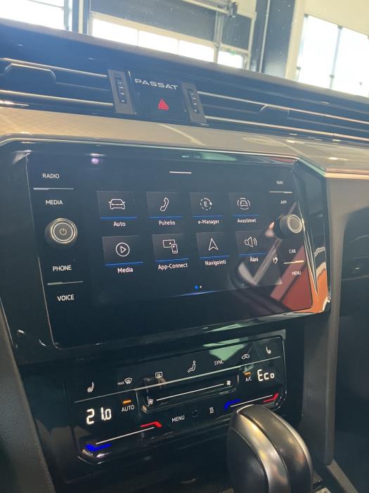 VOLKSWAGEN Passat 2021