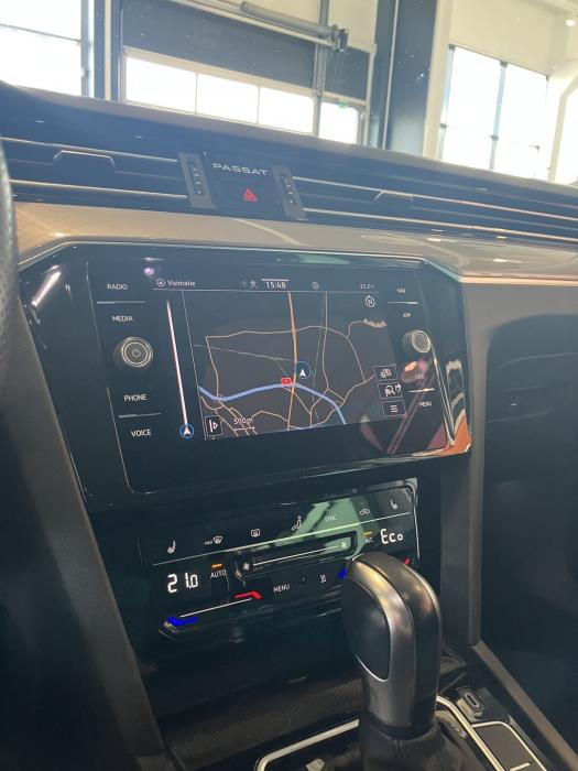 VOLKSWAGEN Passat 2021