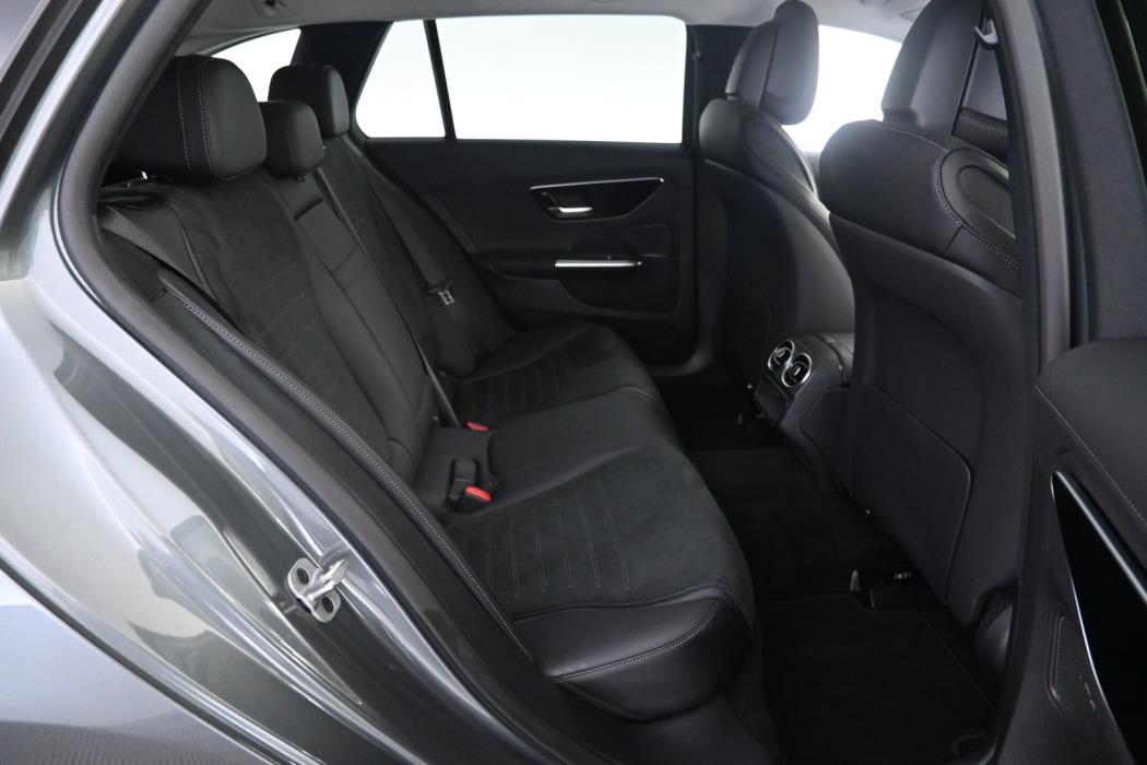 MERCEDES-BENZ C 2025