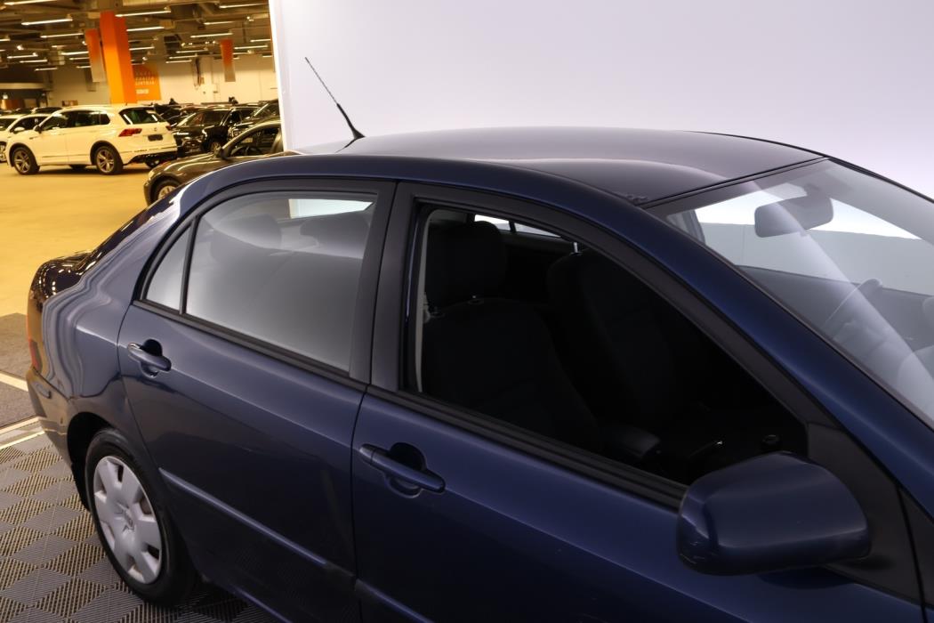 TOYOTA Corolla 2005