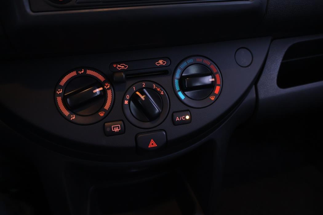 NISSAN Note 2009