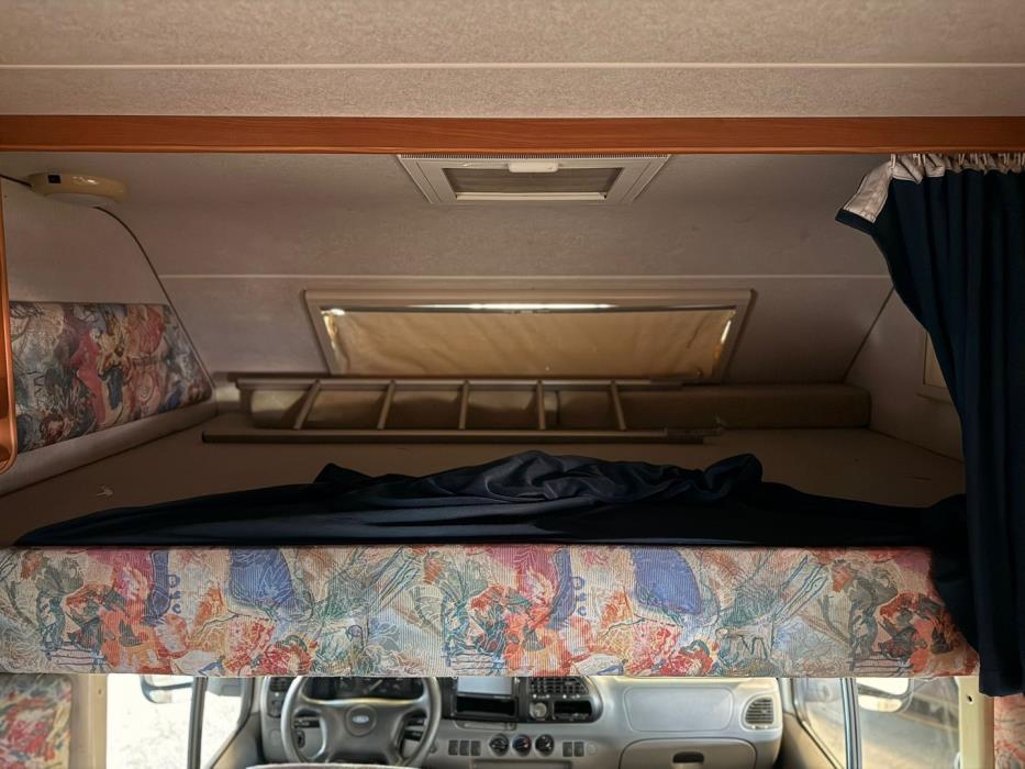 FORD ELNAGH 1995