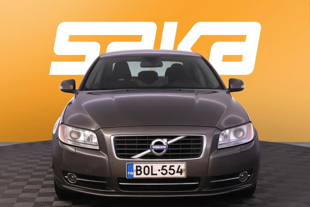 VOLVO S80 2011