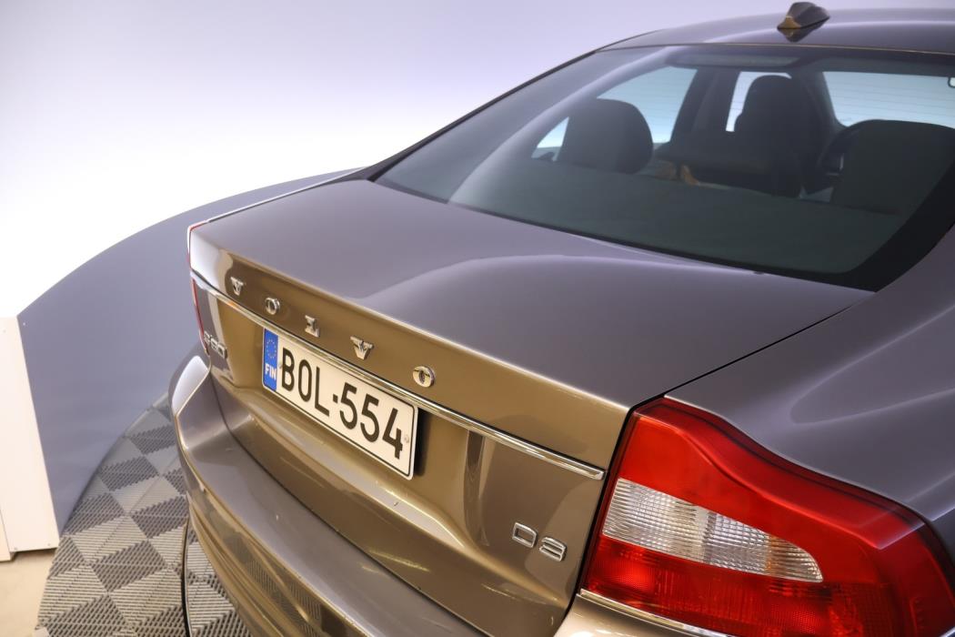 VOLVO S80 2011