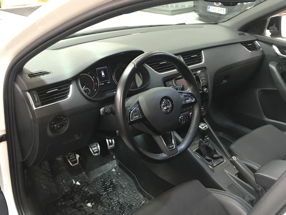 SKODA Octavia 2014