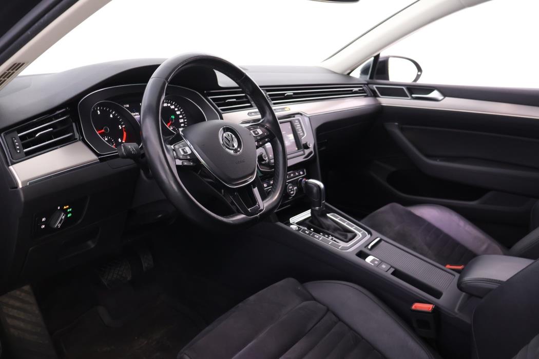 VOLKSWAGEN Passat 2015