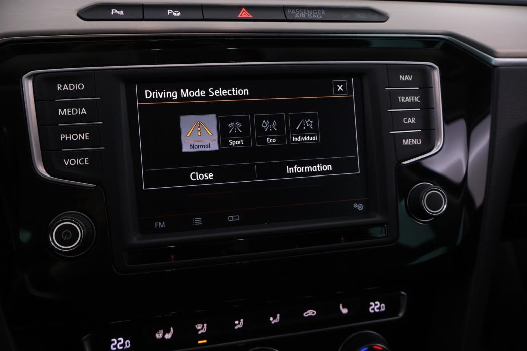 VOLKSWAGEN Passat 2015