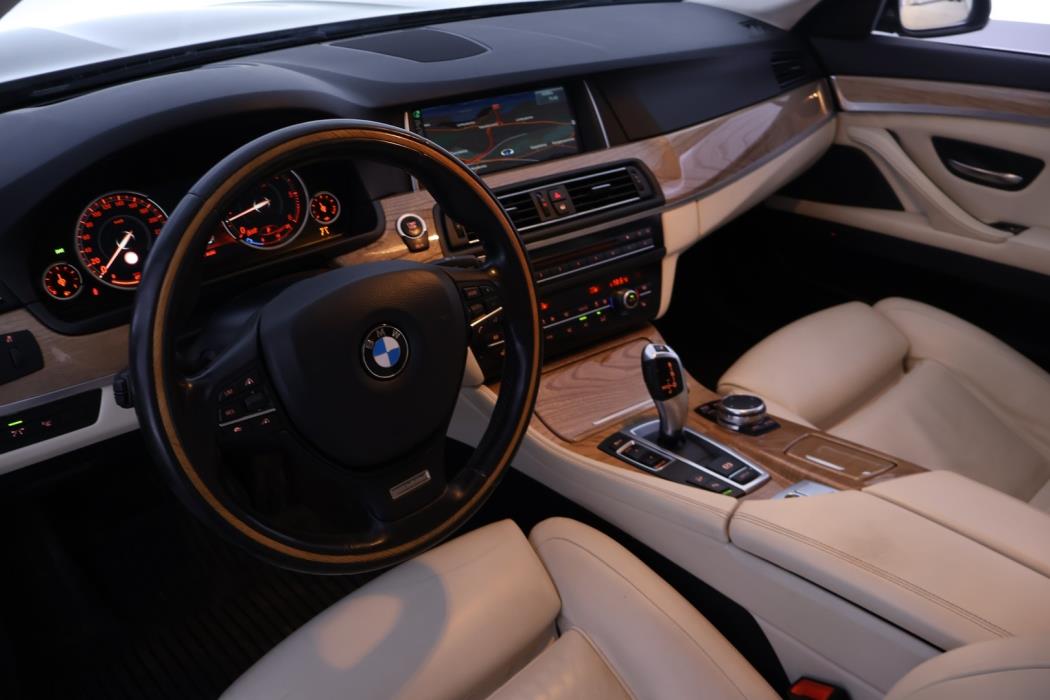 BMW 530 2015