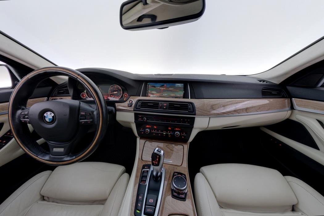 BMW 530 2015