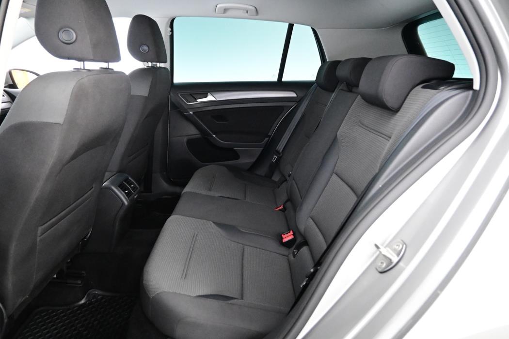 VOLKSWAGEN Golf 2017