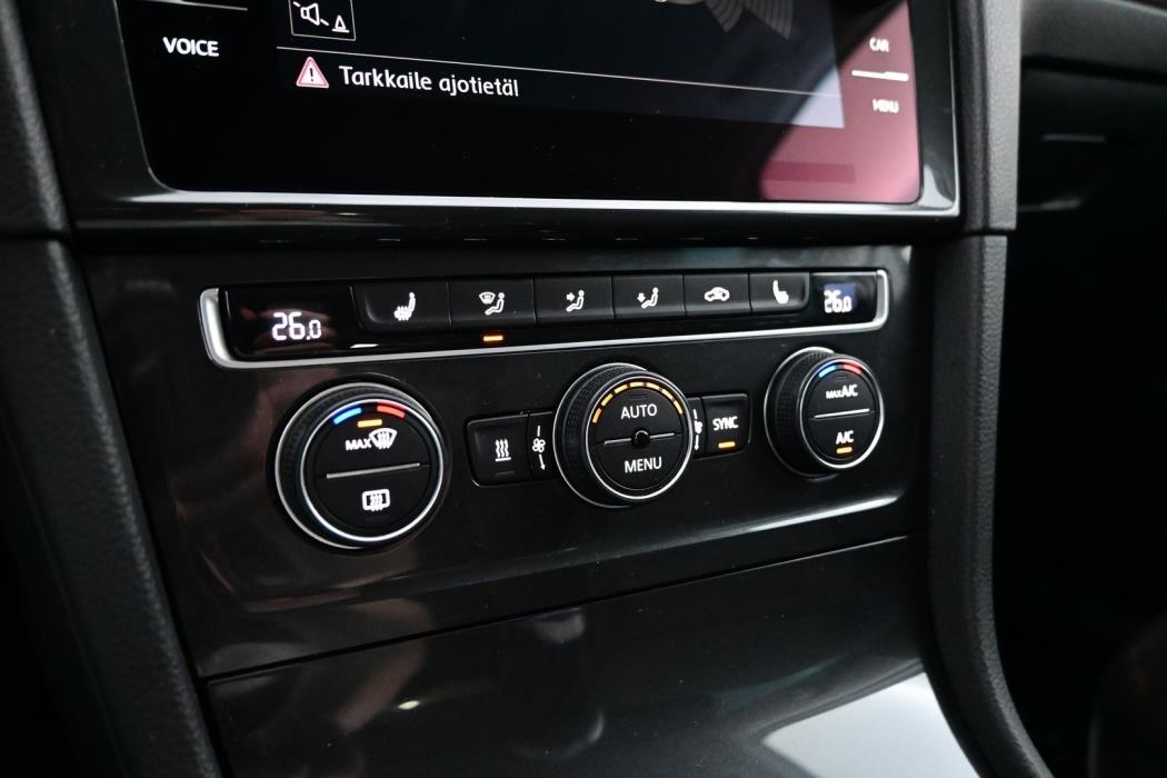 VOLKSWAGEN Golf 2017