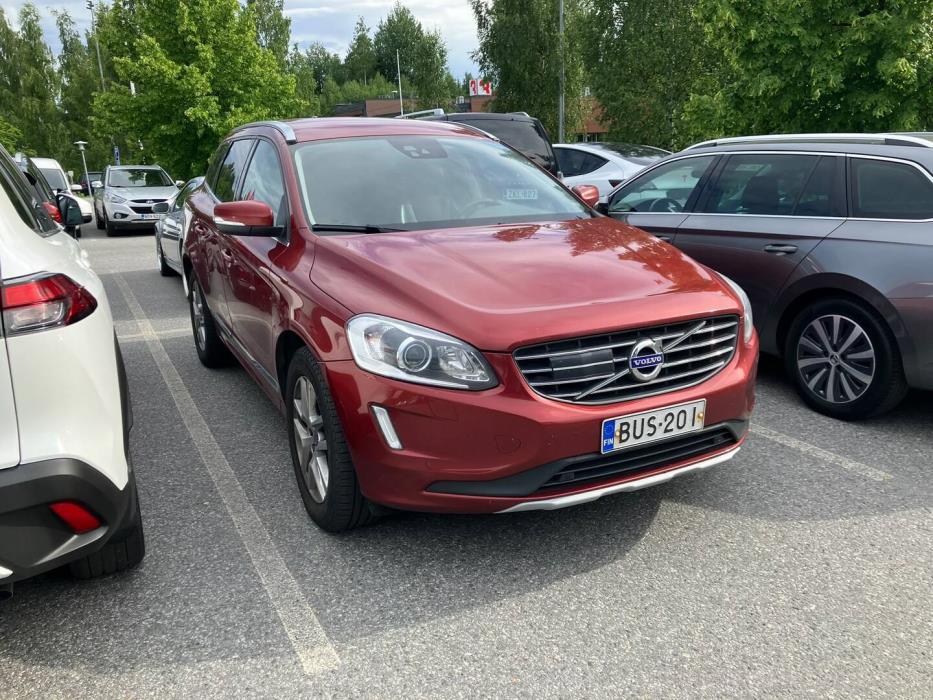 VOLVO XC60 2017