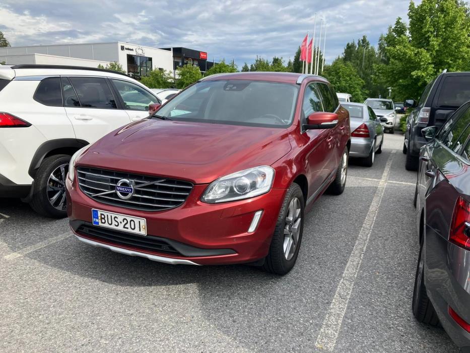VOLVO XC60 2017