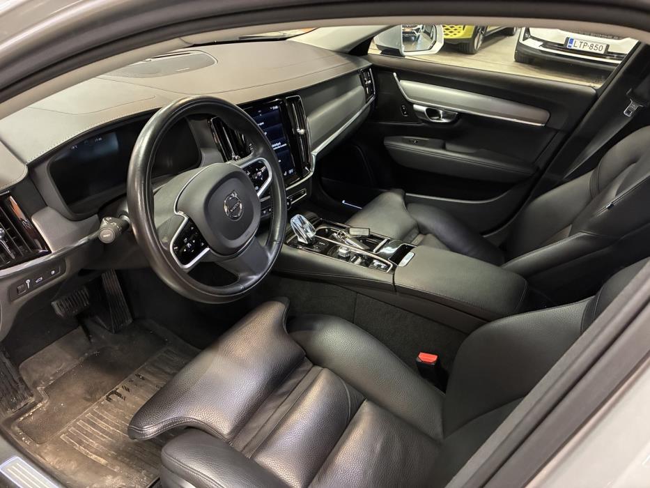 VOLVO V90 2020